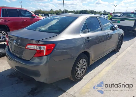 2014 Toyota Camry L z USA, uszkodzony, nr VIN 4T1BF1FK4EU863563